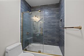 Duneside 6 Bedroom Home by RedAwning