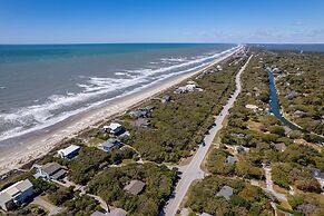 Duneside 6 Bedroom Home by RedAwning