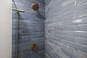 Duneside 6 Bedroom Home by RedAwning