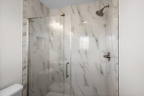 Duneside 6 Bedroom Home by RedAwning