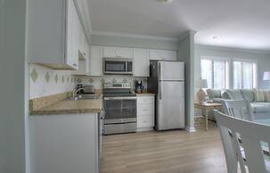 Southwinds J6 2 Bedroom Condo by RedAwning