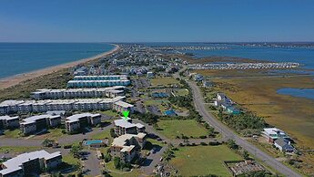 Southwinds J6 2 Bedroom Condo by RedAwning