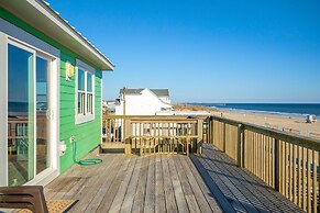 Suncatcher 4 Bedroom Home by RedAwning