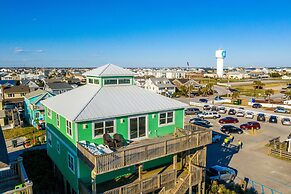 Suncatcher 4 Bedroom Home by RedAwning