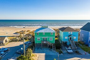 Suncatcher 4 Bedroom Home by RedAwning