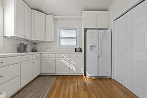 Suncatcher 4 Bedroom Home by RedAwning