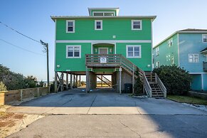 Suncatcher 4 Bedroom Home by RedAwning