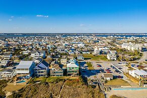 Suncatcher 4 Bedroom Home by RedAwning