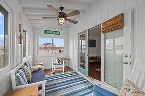 Sea La Vie 3 Bedroom Home by RedAwning