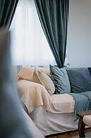 Valentini s Uptown Flat