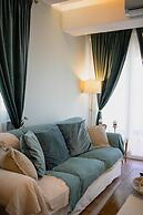 Valentini s Uptown Flat