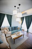 Valentini s Uptown Flat