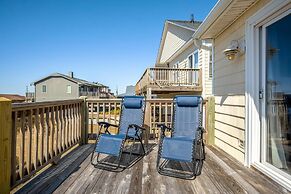 The Salty Pelican 2 Bedroom Townhouse by RedAwning