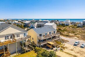 The Salty Pelican 2 Bedroom Townhouse by RedAwning