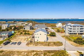 The Salty Pelican 2 Bedroom Townhouse by RedAwning