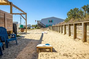 The Salty Pelican 2 Bedroom Townhouse by RedAwning