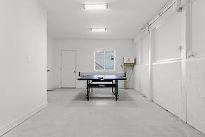 The Salty Pelican 2 Bedroom Townhouse by RedAwning