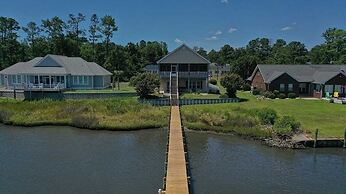 Panacea 4 Bedroom Home by Redawning