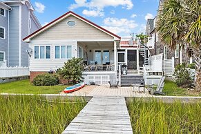 Creek Watch 4 Bedroom Home by RedAwning