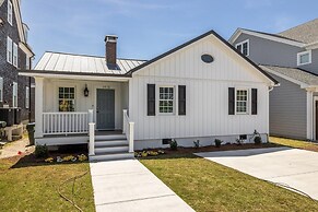 Creek Watch 4 Bedroom Home by RedAwning