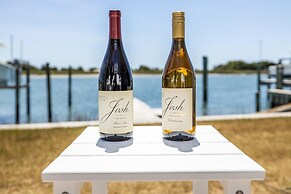 Creek Watch 4 Bedroom Home by RedAwning