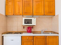 Apartments Vidak - One Bedroom Apartment With Balcony and Sea View -