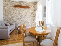 Apartments Vidak - One Bedroom Apartment With Balcony and Sea View -