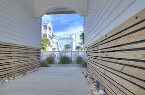 Beach, Please 3 Bedroom Townhouse by Redawning
