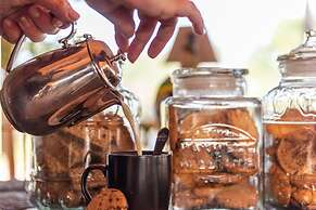 Kruger Untamed - Tshokwane River Camp