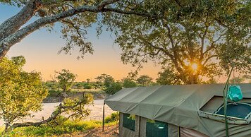 Kruger Untamed - Tshokwane River Camp