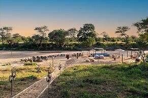 Kruger Untamed - Tshokwane River Camp