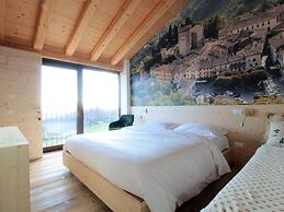 Belvilla by OYO Splendid Chalet With Bubble Bath