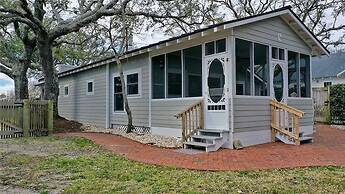 Mr. Bennie's Cafe 2 Bedroom Home by RedAwning