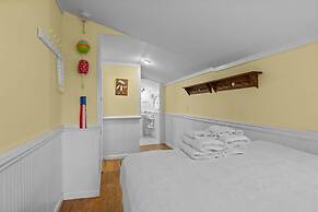 Mr. Bennie's Cafe 2 Bedroom Home by RedAwning