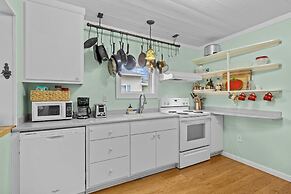 Mr. Bennie's Cafe 2 Bedroom Home by RedAwning