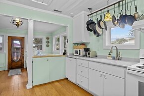 Mr. Bennie's Cafe 2 Bedroom Home by RedAwning