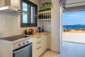 Beachfront 2 Bedroom Villa With Jacuzzi