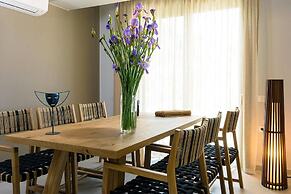 Beachfront 2 Bedroom Villa With Jacuzzi