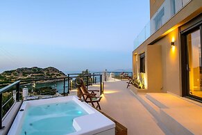 Beachfront 2 Bedroom Villa With Jacuzzi