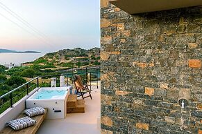 Beachfront 2 Bedroom Villa With Jacuzzi