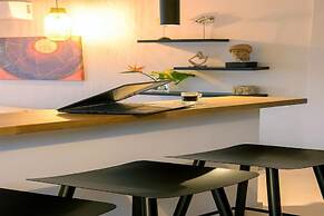 Beachfront 2 Bedroom Villa With Jacuzzi