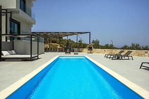 Sea View 4 Bedroom Villa