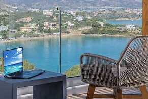 Blue Senses Villa Thalassa Next to the Beach Heated Pool