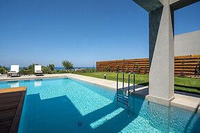 Sea View 4 Bedroom Villa With a Heated Pool