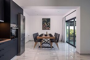 Nikolioudis Villas - Nikolioudis Villas Estate