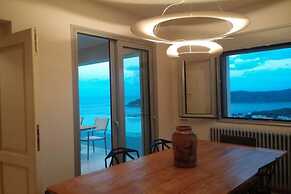 Sea View 3 Bedroom Villa Close to the Beach