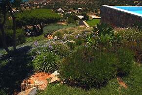 Sea View 3 Bedroom Villa Close to the Beach