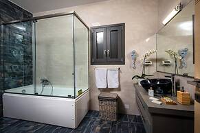 Villa Bellelen With a Heated Pool