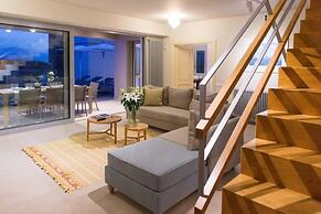 Sea View 3 Bedroom Villa Close to the Beach