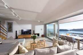 Sea View 3 Bedroom Villa Close to the Beach